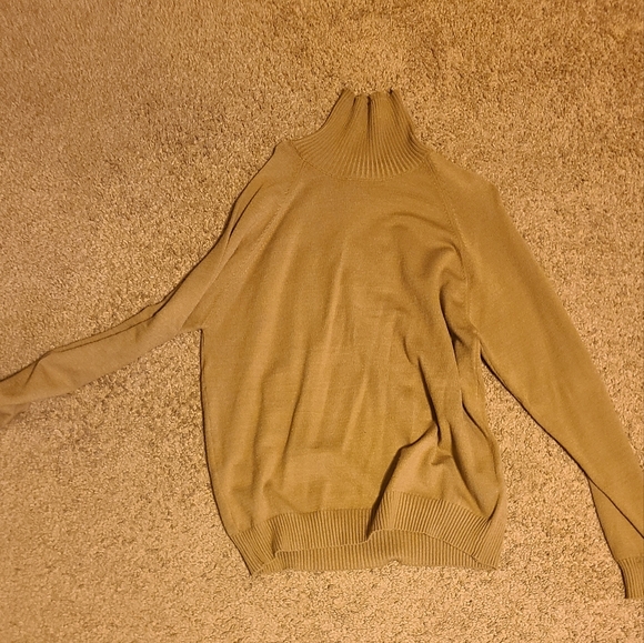 Turtleneck - Picture 3 of 3